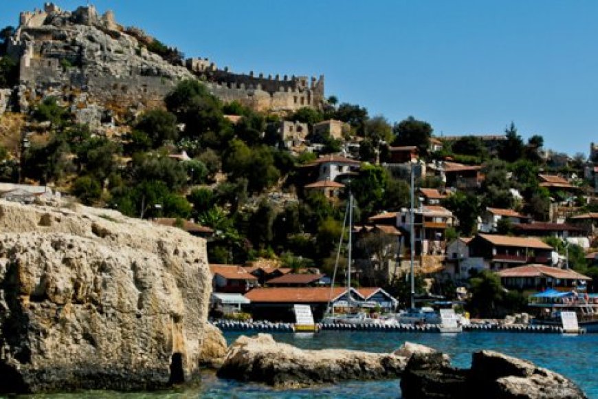 Akdeniz’in Sessiz Kaçış Noktaları: Kırsal Villalar ve Koylar