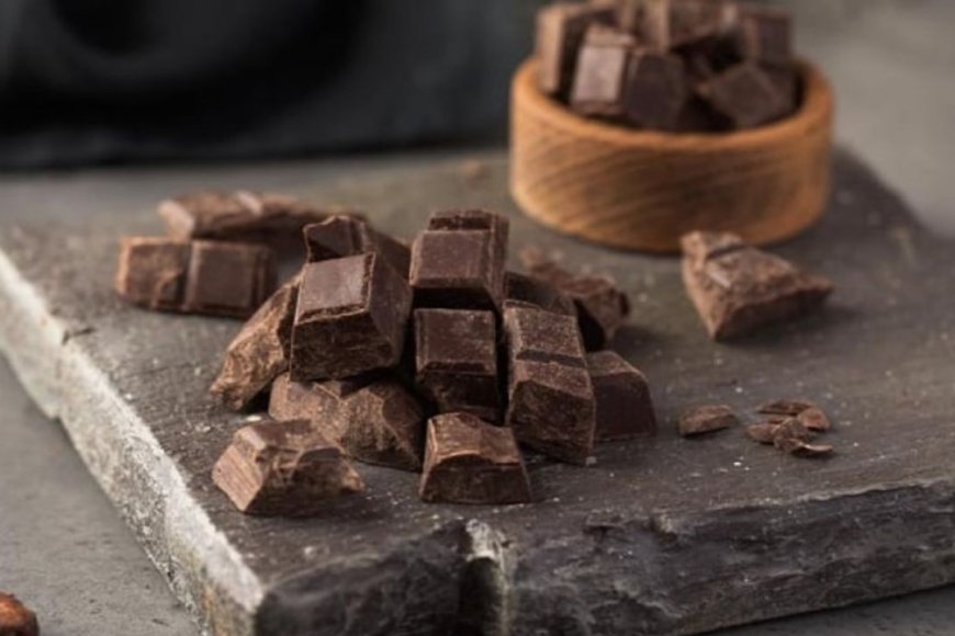 Uzmanlardan uyarı: Haftada beş porsiyon bitter çikolata yiyin!