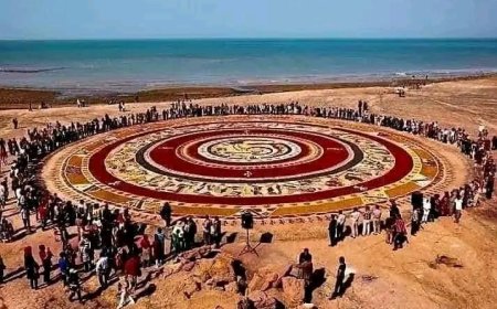 Hürmüz Adası ve Kum Halıları: Renklerin Büyüleyici Dansı