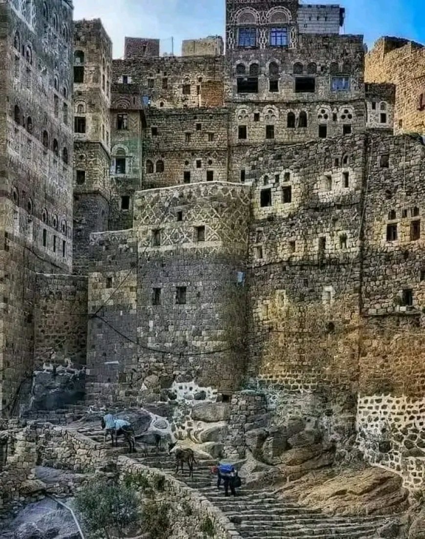 Al Hajjarah: Yemen’in Haraz Dağları’ndaki Tarihi Dağ Köyü