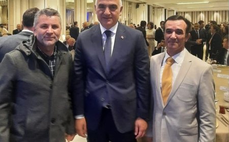 Vakıf başkanları iftarda bir araya geldi