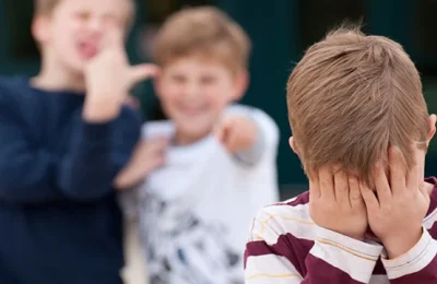Ebeveynler için zorbalık ve çocuklara destek olma yolları